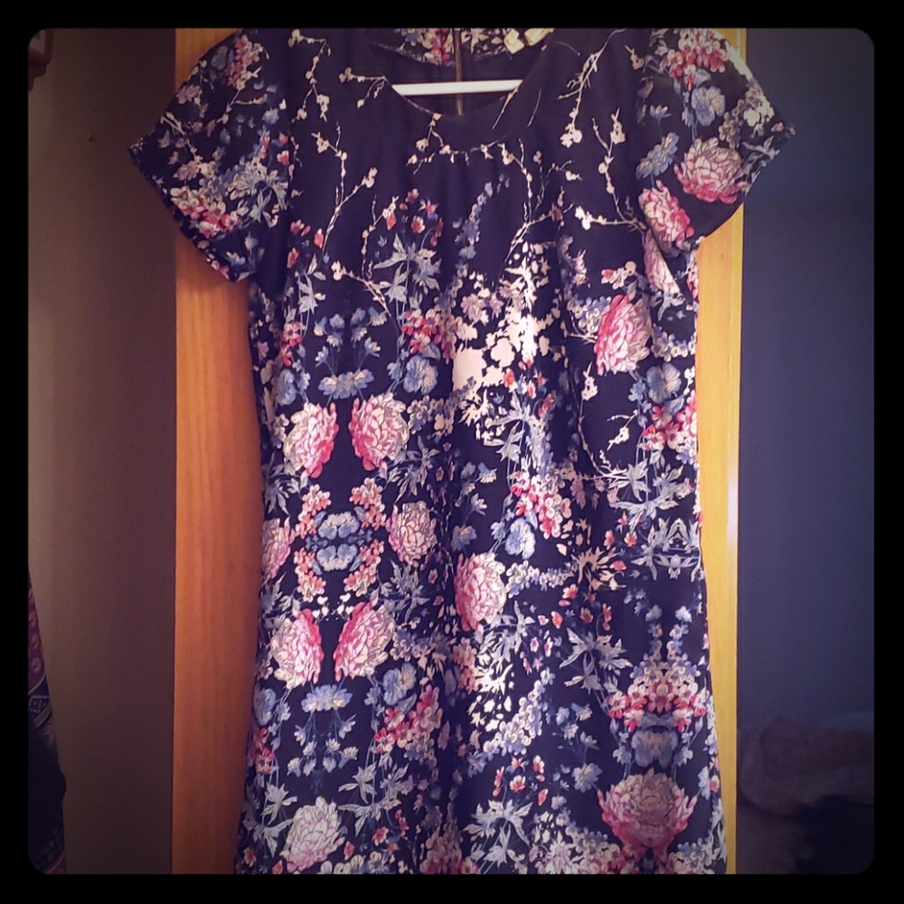 Womens short floral dress